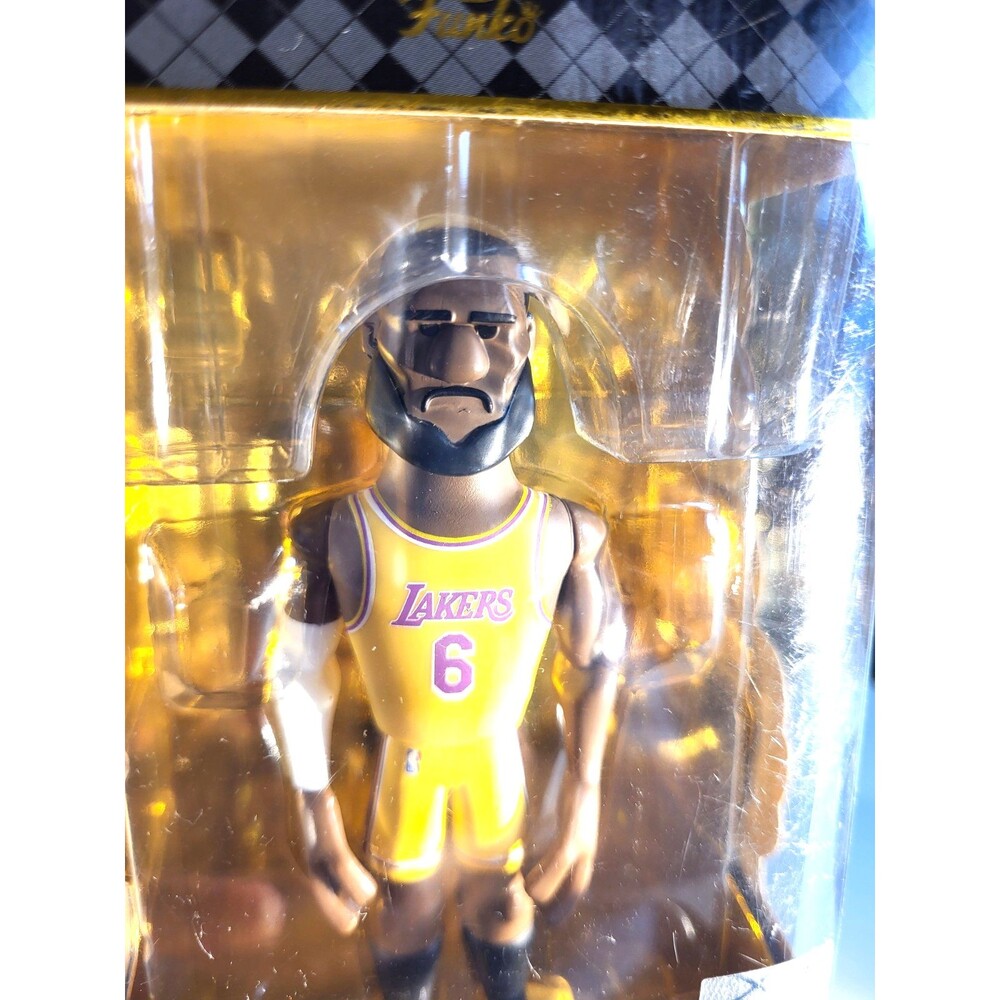 Funko Gold LeBron James Series 1 5” NBA Los Angeles Lakers Figure NIB preowned